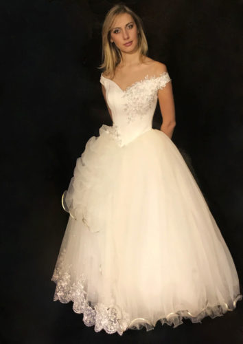 белове свадебное платье