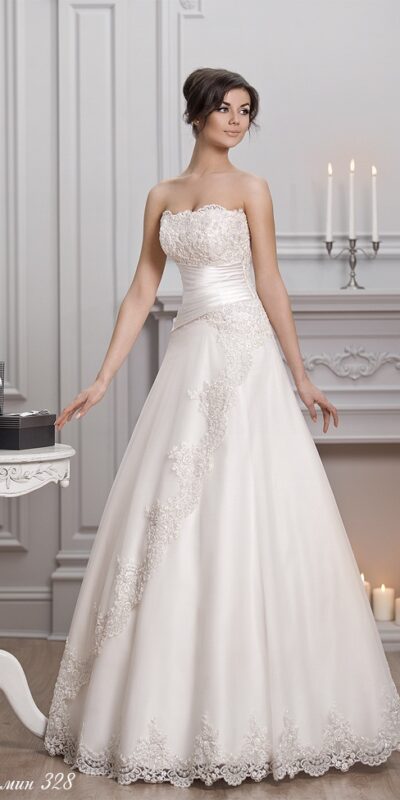 Свадебное платье А силуэта