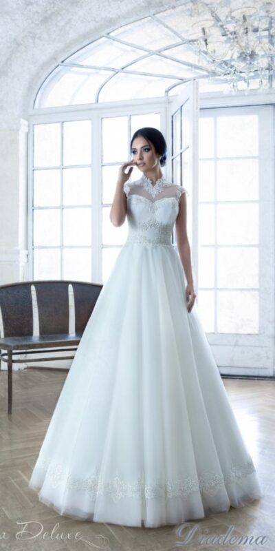 Свадебное платье А-силуэта Диадэма