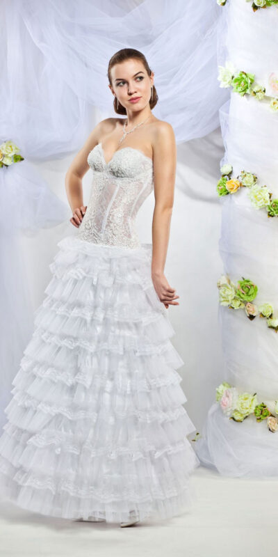 Прямое свадебное платье Эмилия