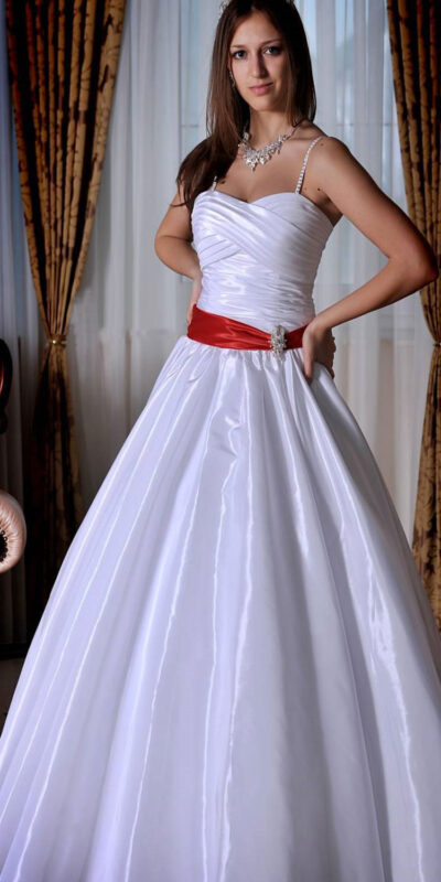 Атласное свадебное платье Тиффани