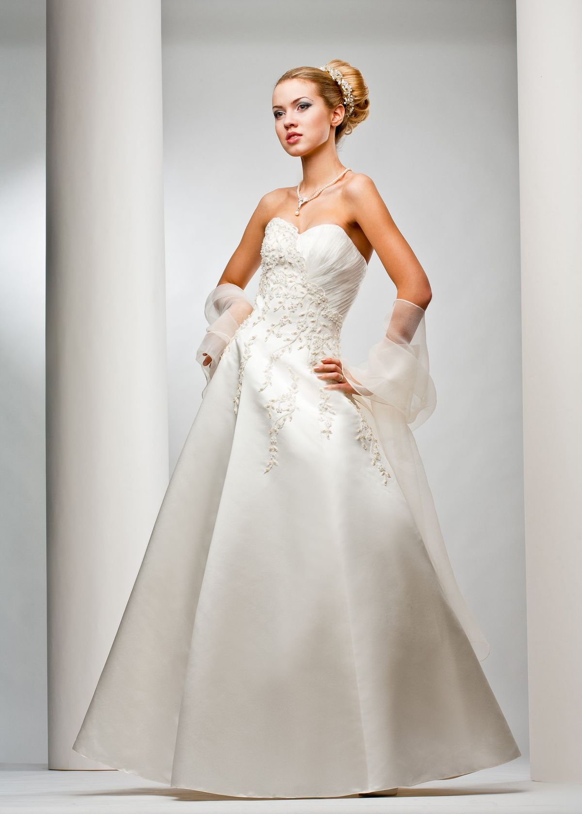 Свадебное платье А-силуэта Кира